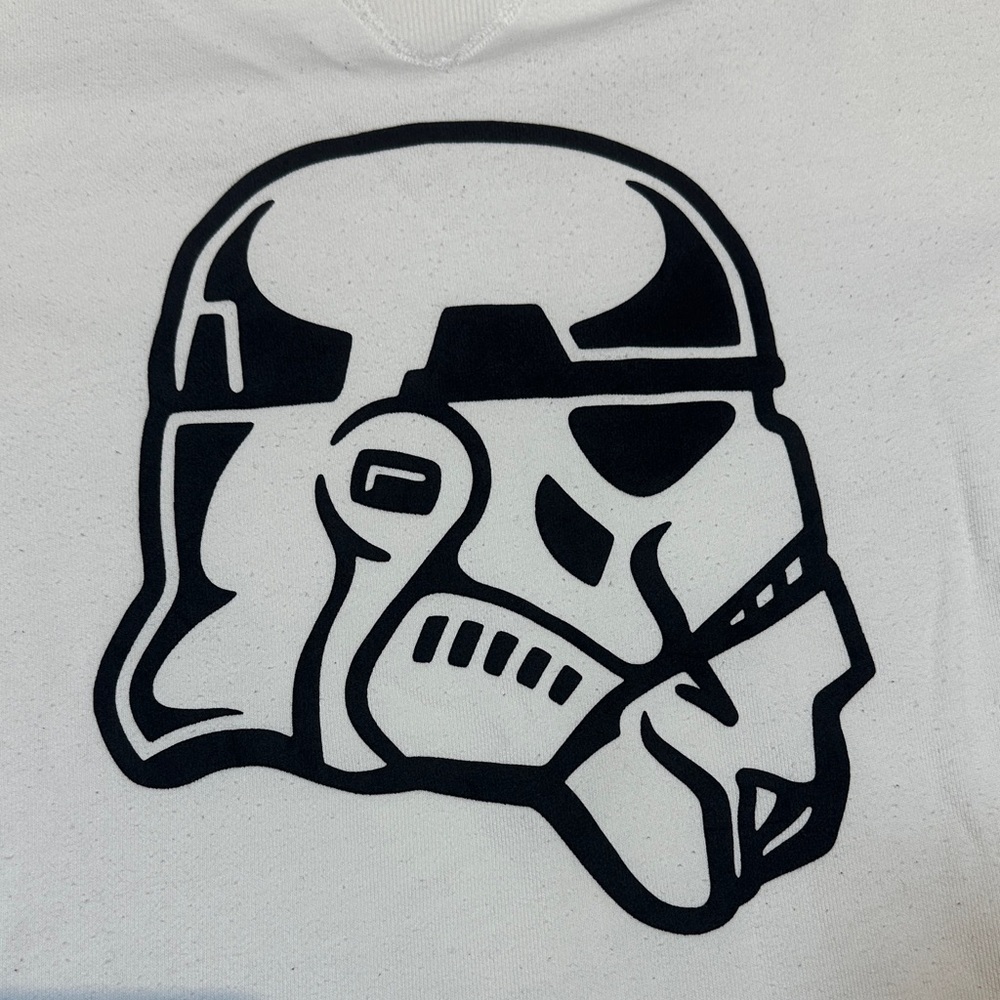 [UNISEX] UNIQLO Star Wars Stormtrooper Crewneck Sweatshirt S | White Graphic - Picture 6 of 10